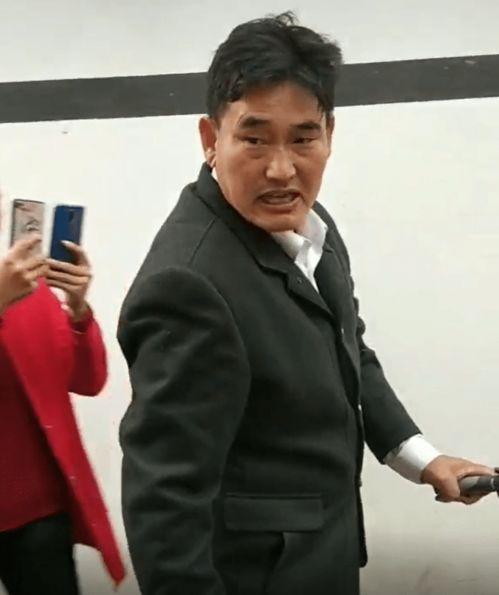 大衣哥娱乐圈爆料,不为人知的幕后故事