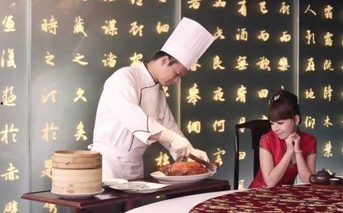爆料香肠掺假视频播放网站,网络视频揭露食品安全隐患