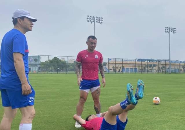 申花球员被爆料了吗视频,真相究竟如何？