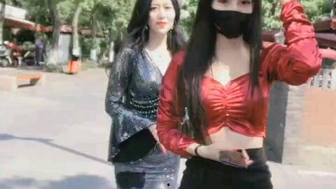 好友的妈妈4在线观看,揭秘青春校园的温馨故事